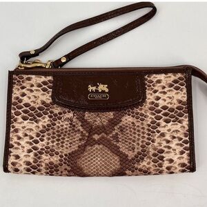 Coach Madison Wristlet Brown Python Print Zip Closure Wrist Strap EUC